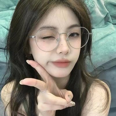 我被困在同一天十万年