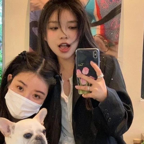 为活命每天穿到他的寝宫吸龙气